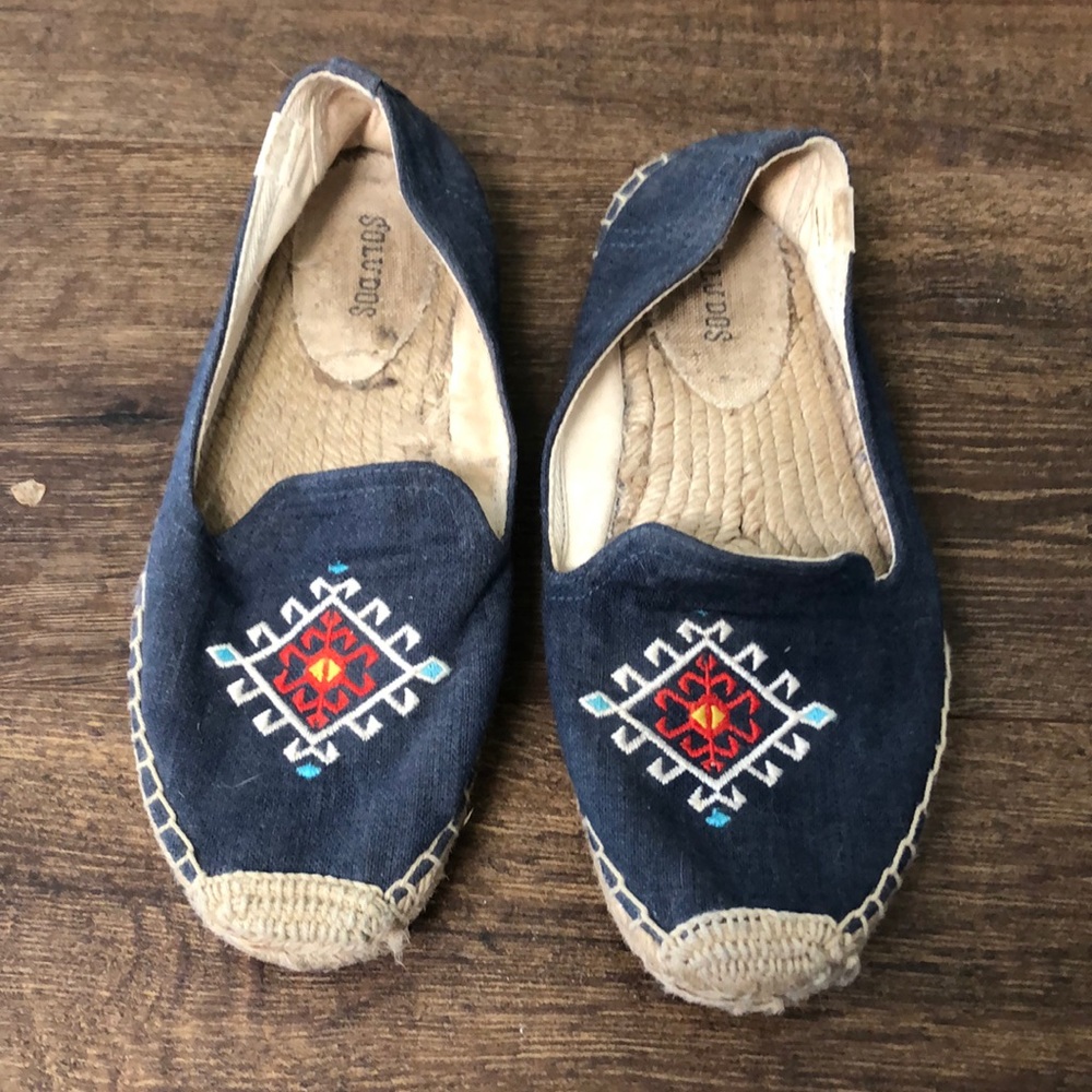 Soludos embroidered smoking slippers